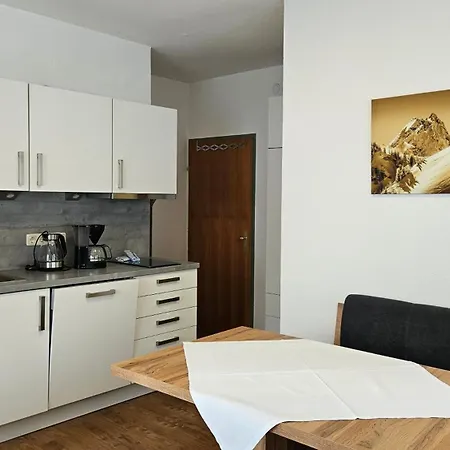 Haus Schiwelt Apartment