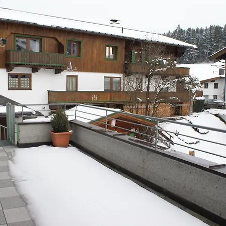 Haus Schiwelt Apartman Kirchberg in Tirol