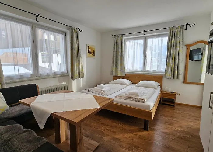 Апартаменти Haus Schiwelt *